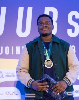 Ryan Wesley, foi campeão do Xadrez