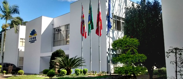 Senado analisa projeto de lei para federalizar a FURB 