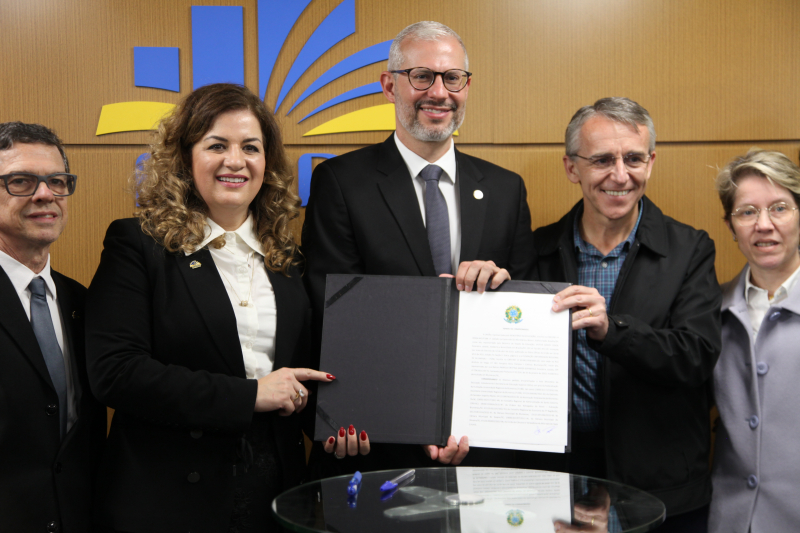 visita-ministro-educacao-furb