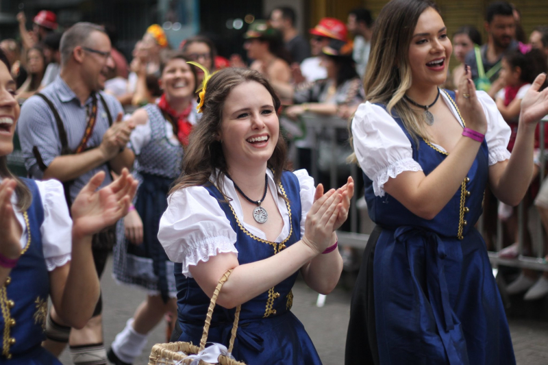 FURB lança música Oktoberfest