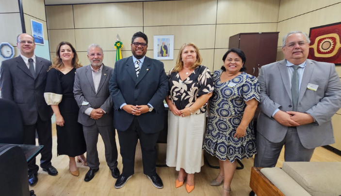 FURB realiza visita ao novo Secretário do Ensino Superior do MEC