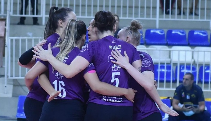 Bluvolei comemora vitória fora de casa