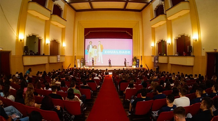 FURB recebe calouros no TCG