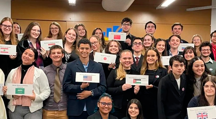 FURBMUN amplia atividades com cursos de graduação e ensino médio. As inscrições estão abertas
