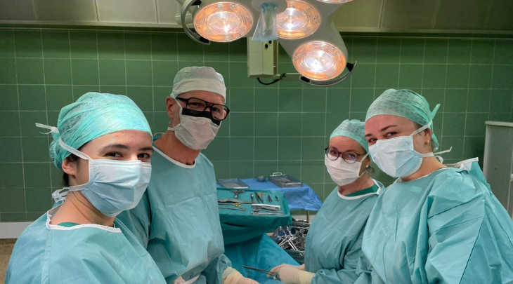 Estudantes de Medicina da FURB fazem intercâmbio em hospitais do exterior