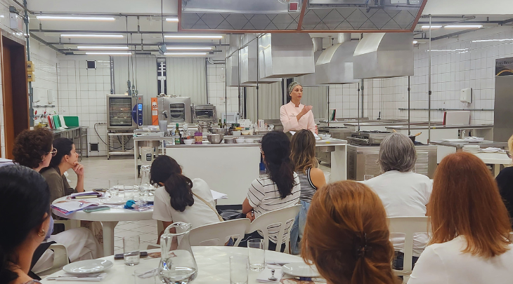FURB promove curso de curta duração com dicas de receitas saudáveis sobre pães e bolos