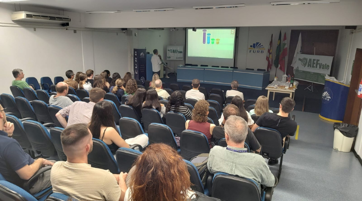 Tecnologia e expertise geológica podem reduzir impacto dos desastres naturais, afirma especialista em evento na FURB