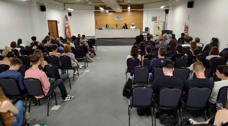 Várias áreas do conhecimento se reúnem em debate na FURB sobre a luta antirracista