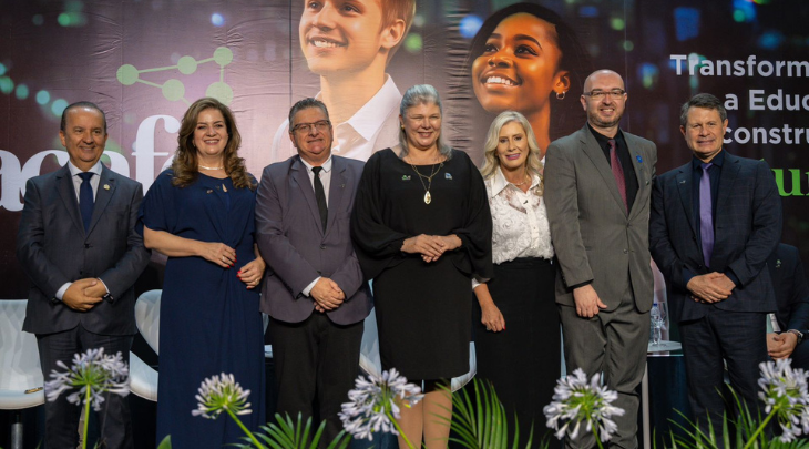 Presidência e Conselhos da ACAFE tomam posse para o biênio 2024-2026