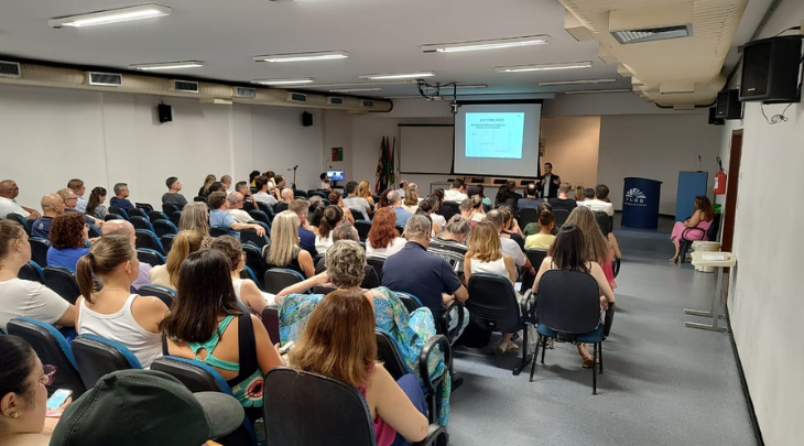 FURB promove oficina de professor da Espanha na abertura da Semana de Formação Institucional