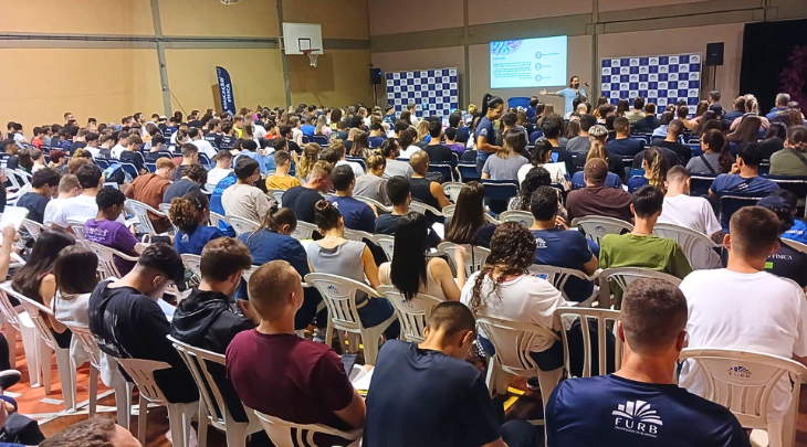 Ginásio de Esportes da FURB é palco de Workshop para profissionais e estudantes de Educação Física
