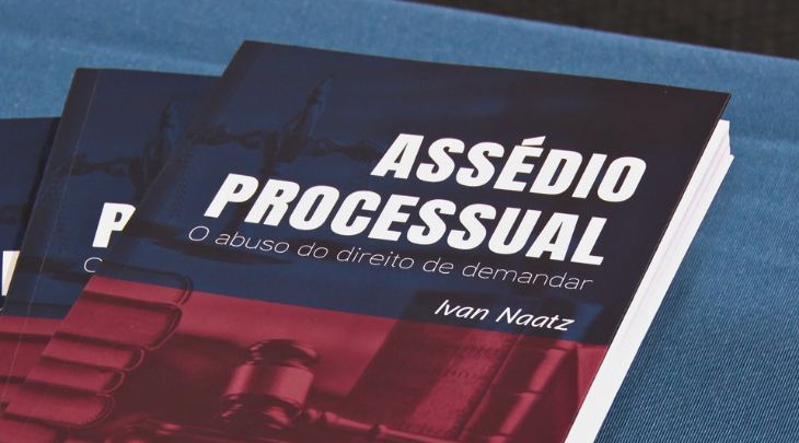 Centro de Ciências Jurídicas promove lançamento de livro de Ivan Naatz, egresso da FURB, sobre assédio processual