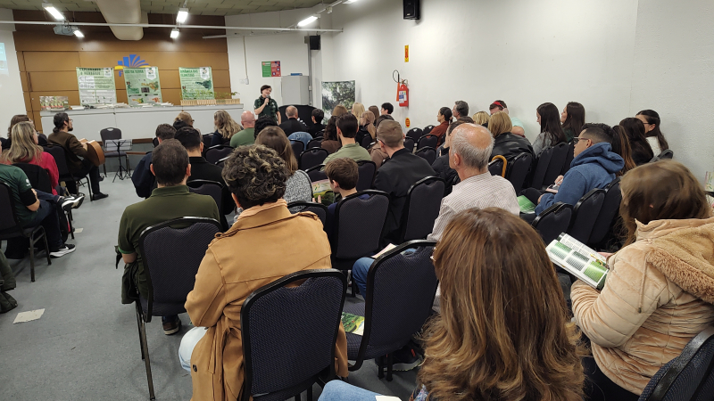 FlorestaSC lança coleção Biblioteca da Floresta Catarinense para ampliar a divulgação científica