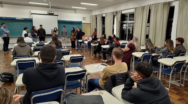 Cursos promovem integração entre calouros e veteranos na FURB