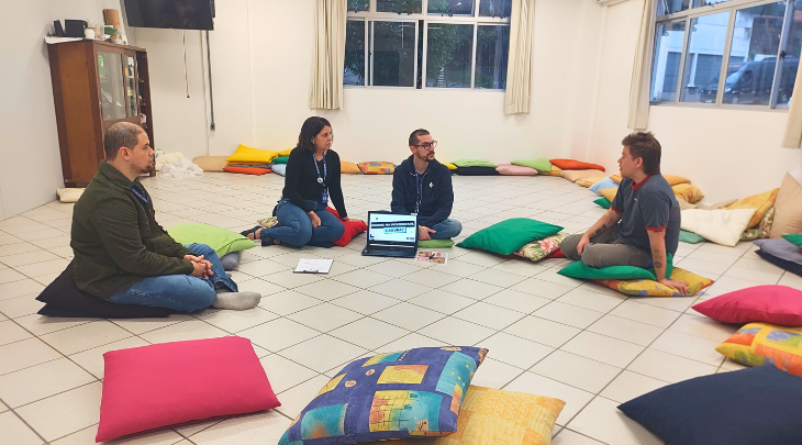 Oficina promovida pela CAE FURB apresenta os primeiros passos da jornada acadêmica a calouros