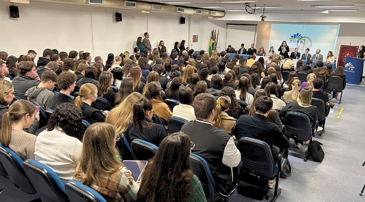 42ª Semana Acadêmica de Direito da FURB tem início com grandes nomes do cenário jurídico nacional