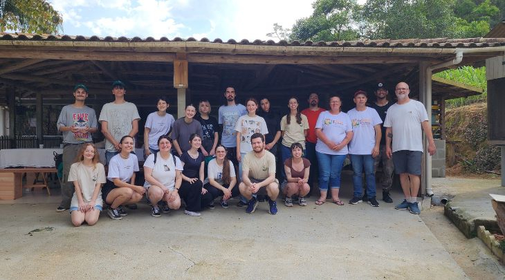 Estudantes da FURB participam do 1º Festival das Abelhas em Santa Rosa do Sul