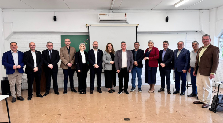 https://www.furb.br/pt/noticias/reitora-da-furb-e-eleita-presidente-da-acafe