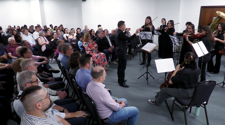 Eu Levo a FURB no Coração homenageia 49 servidores que celebram 15 ou 25 anos de FURB em 2025