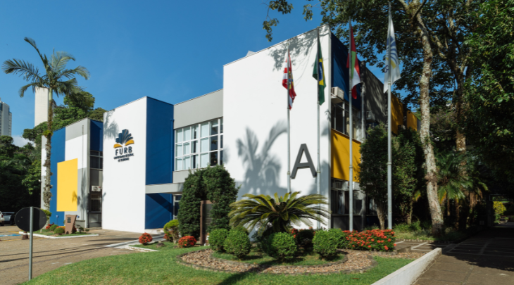 FURB é a 4ª melhor Universidade de Santa Catarina, segundo o Ranking Universitário Folha 2025