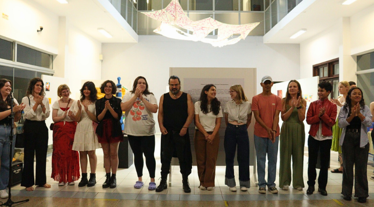 Estudantes da FURB criam exposição que retrata tendências da arte contemporânea