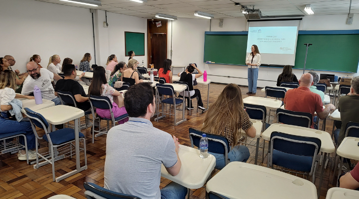 FURB sedia formação sobre diabetes para dentistas da rede municipal de saúde de Blumenau