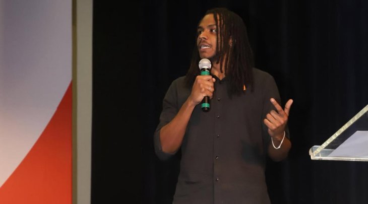 Professor e egresso do curso de Psicologia da FURB são premiados pelo Conselho Federal de Psicologia