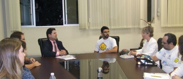 Ciclistas organizados visitam a Reitoria  