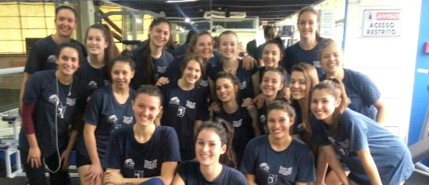 Bluvôlei adulto disputa competição em Pomerode, sábado