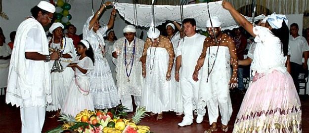Hoje tem conversa sobre religiões afro-brasileiras