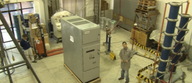 Blumenau tem único laboratório de alta tensão de SC  
