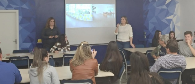 Arquitetura ganha sala de monitoria para desenhos