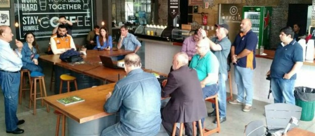 Aumond discute mudanças climáticas com jornalistas