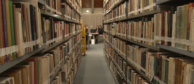 Disponível ebook sobre os 50 anos da biblioteca