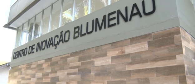 Secretário de Desenvolvimento de SC visita Centro de Inovação