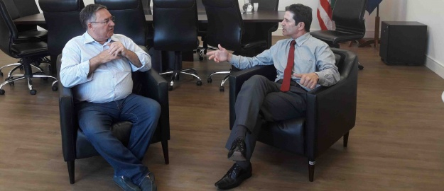 Reitor recebe visita do ex-governador Raimundo Colombo