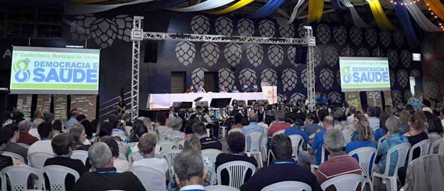 Prefeito destaca FURB na Conferência Municipal de Saúde