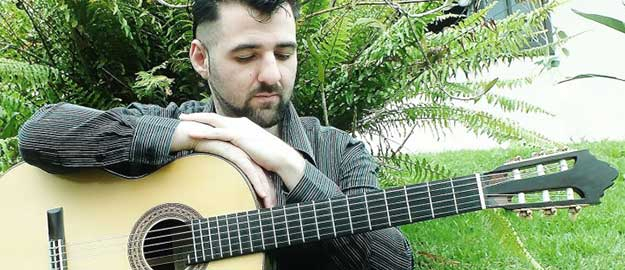 Músico Daniel Mueller faz concerto gratuito nesta segunda-feira