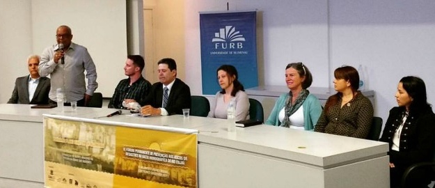 FURB sedia IX Fórum Permanente de Prevenção