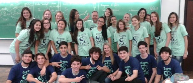 Alunos da ETEVI se preparam para a Gincana Guerra dos Sexos