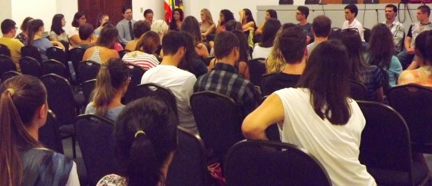   Extensionistas da FURB trocam experiências