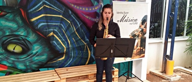 Apresentações artísticas marcam Dia Internacional da Mulher