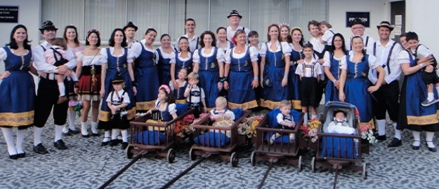 Universidade participará de quatro desfiles na Oktoberfest