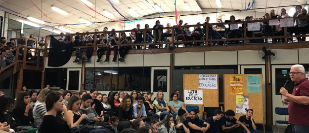 Aulão no dia em defesa da Educação 