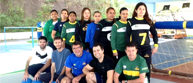 Professor de goalball participa de treinamento pela Seleção Brasileira feminina