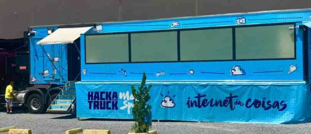 Pela primeira vez, Blumenau recebe o Hackatruck Makerspace