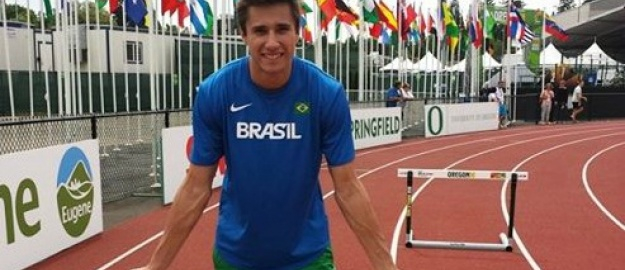 Estudante da FURB participa do Mundial de Atletismo