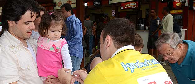 Kinderhaus identifica cinco mil crianças nos primeiros dias da 29ª Oktoberfest