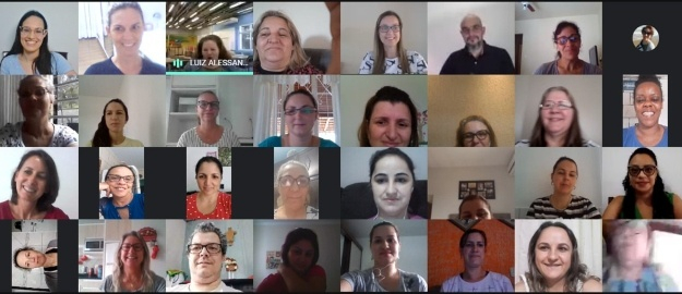 Projeto reúne mais de 2 mil professores em formação virtual 