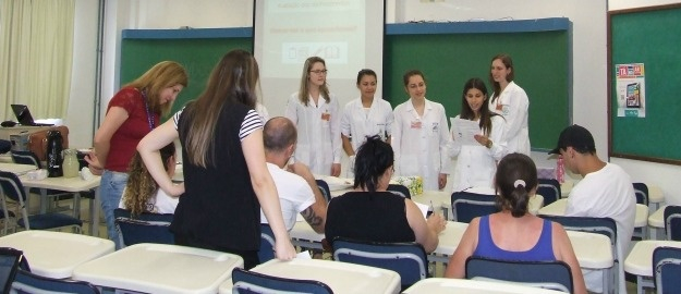 Manipuladores de Alimentos passam por capacitação